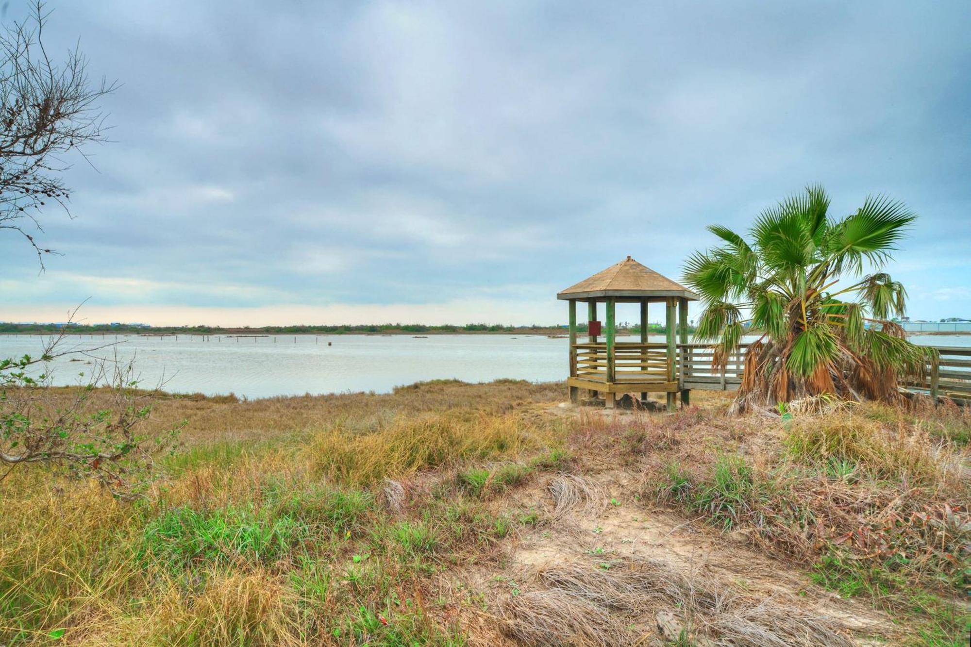 Salt Sun By Avantstay Beach Access Pool Port Aransas Exterior photo