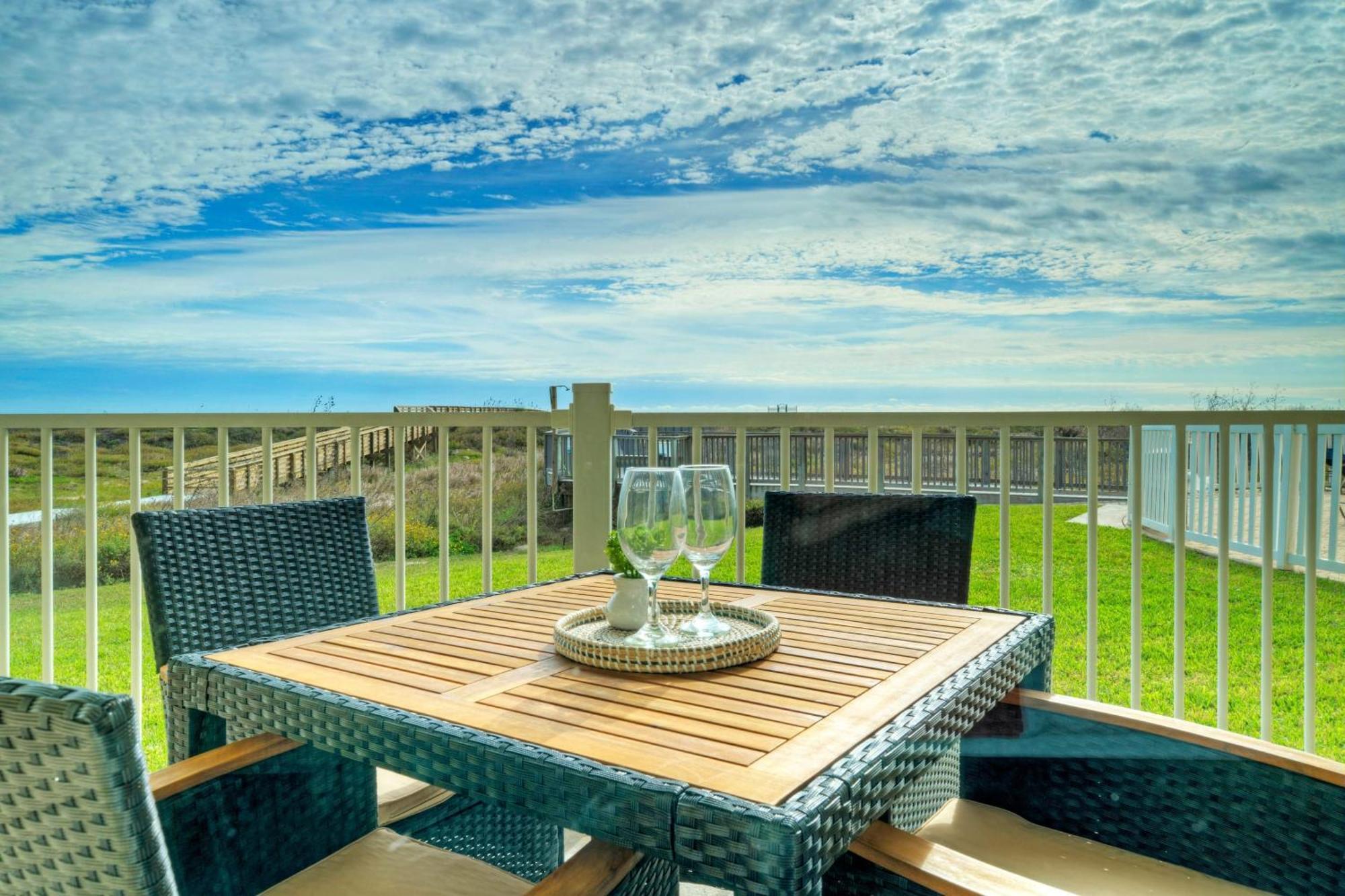 Salt Sun By Avantstay Beach Access Pool Port Aransas Exterior photo
